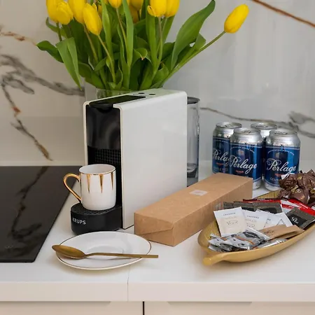 Lägenhet Gold Premium 950 M To Station Parking *