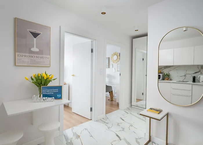 Apartment Gold Premium 950 M To Station Parking