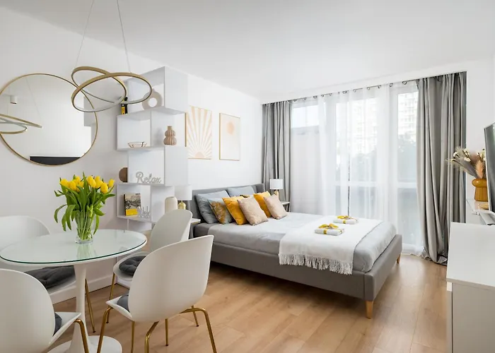 Apartment Gold Premium 950 M To Station Parking Warsaw