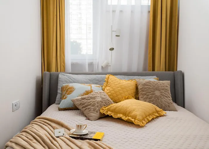 Gold Premium 950 M To Station Parking Apartment Warsaw